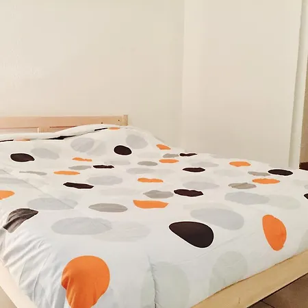 Sunny Flat Vacancy شقة أنتيب